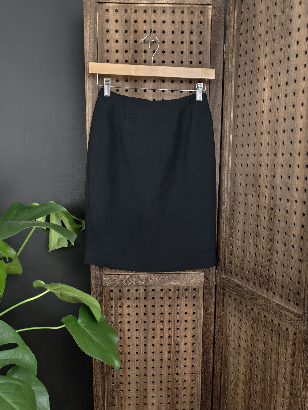 Vintage Ellen Tracy Classic Black Women's Pencil Skirt